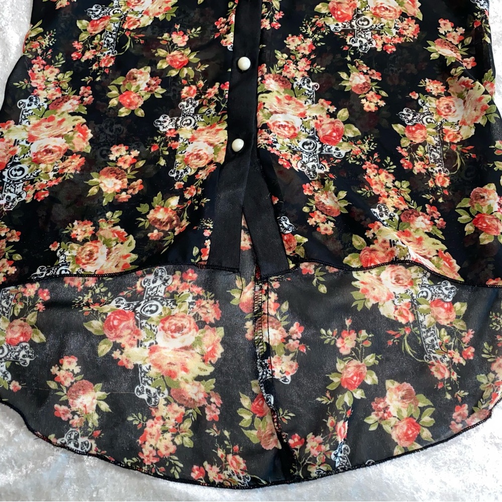 4/$20 Open back sheer collared tank button up - Picture 3 of 7